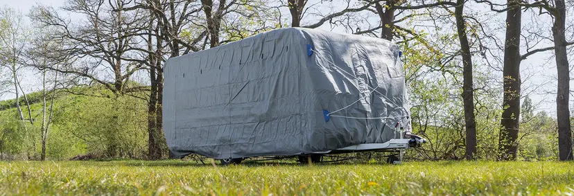 Na co należy zwrócić uwagę przy kupnie pokrowca na przyczepę kempingową